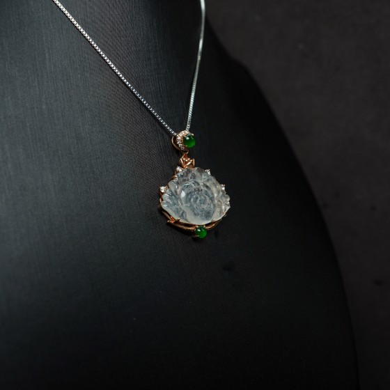 出尘 · 冰种莲花吊坠